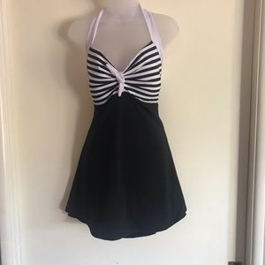 One piece retro swimdress (bathing suit).